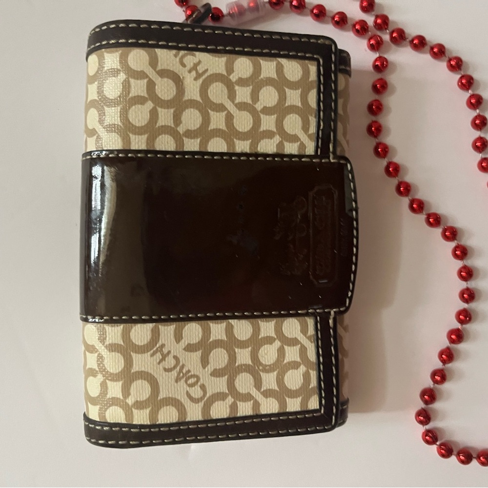 COACH Wallet with Brown and Cream Design